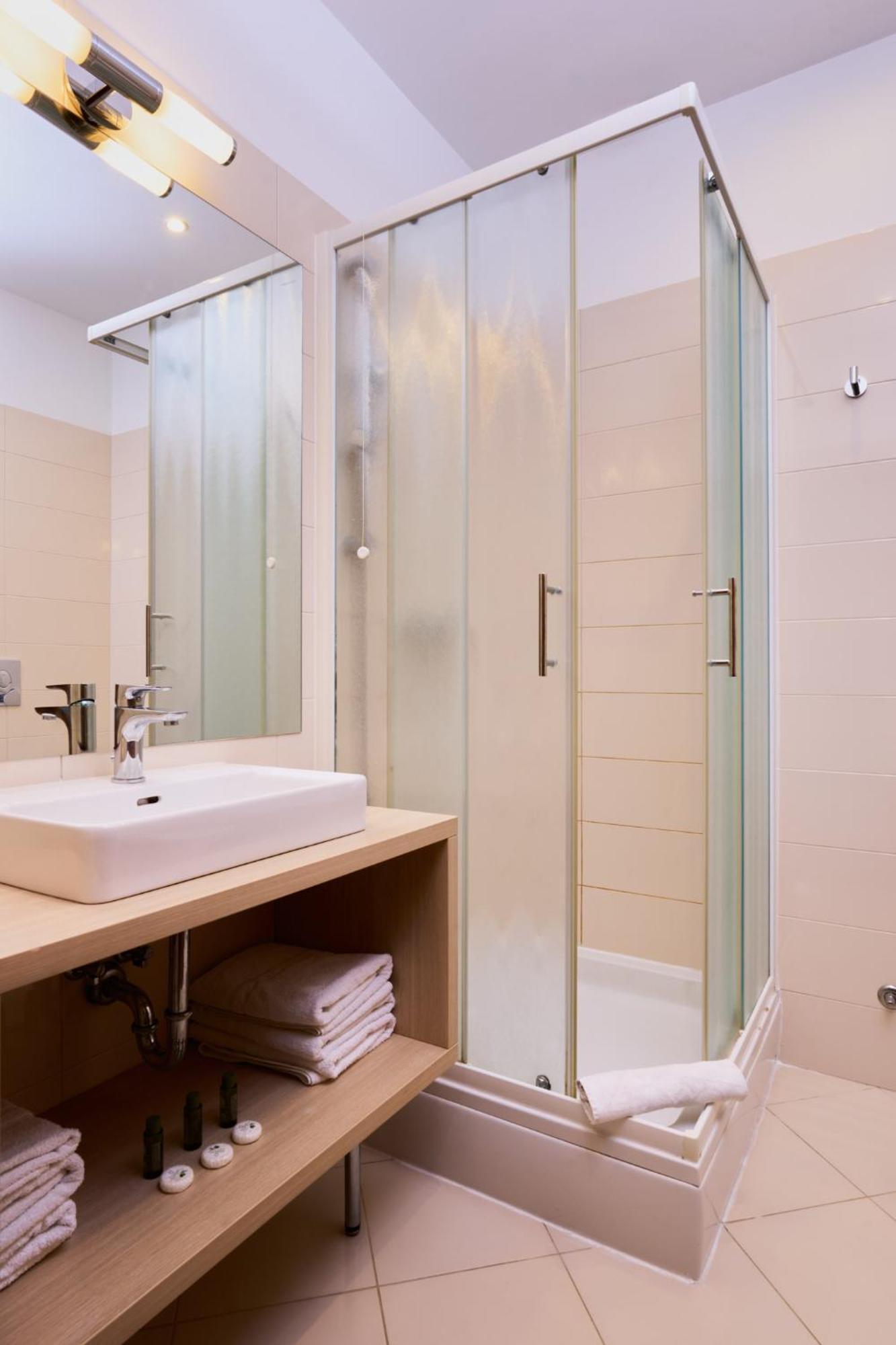 Hotel Phoenix Velika Gorica Habitación foto