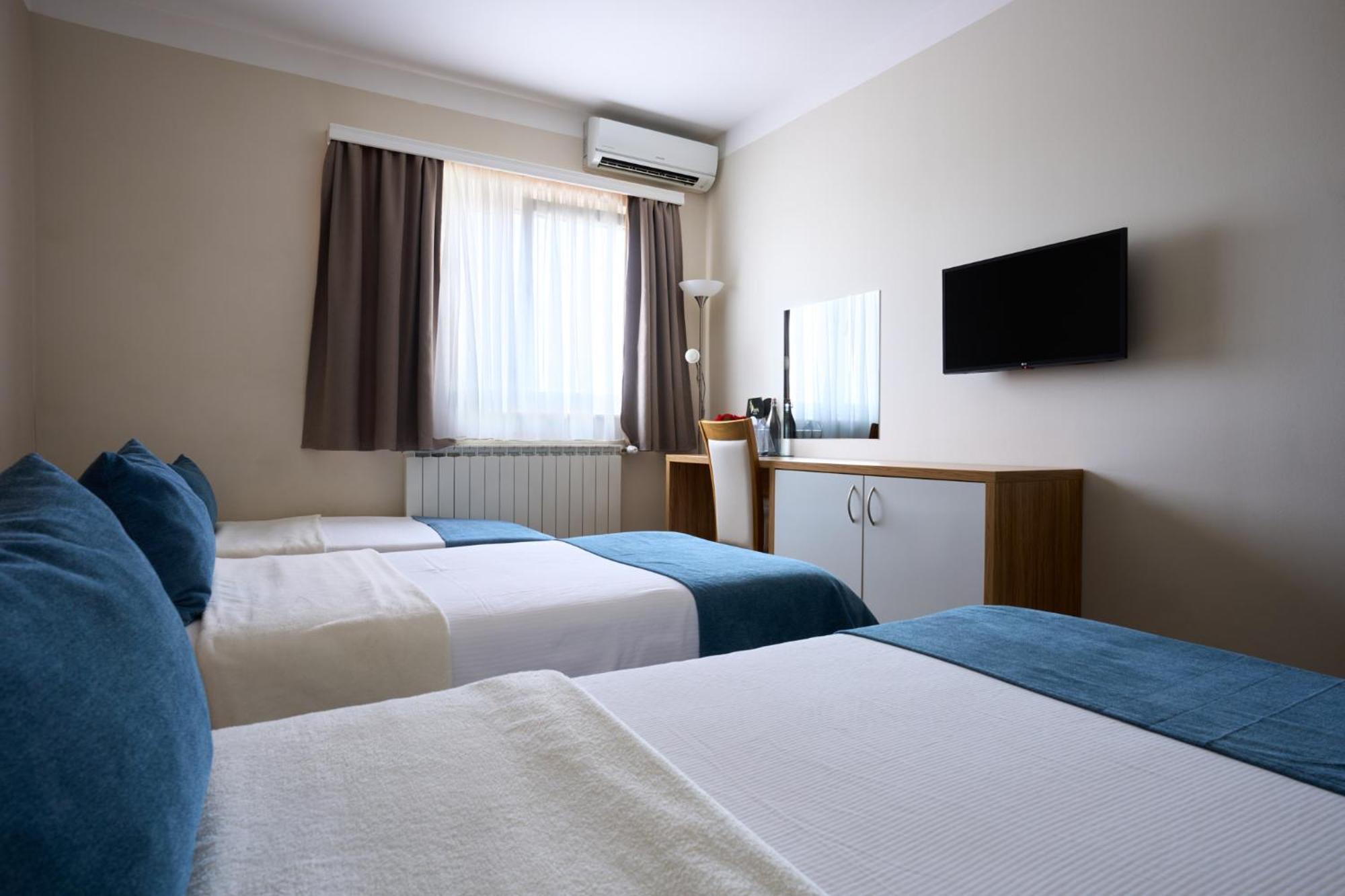Hotel Phoenix Velika Gorica Habitación foto