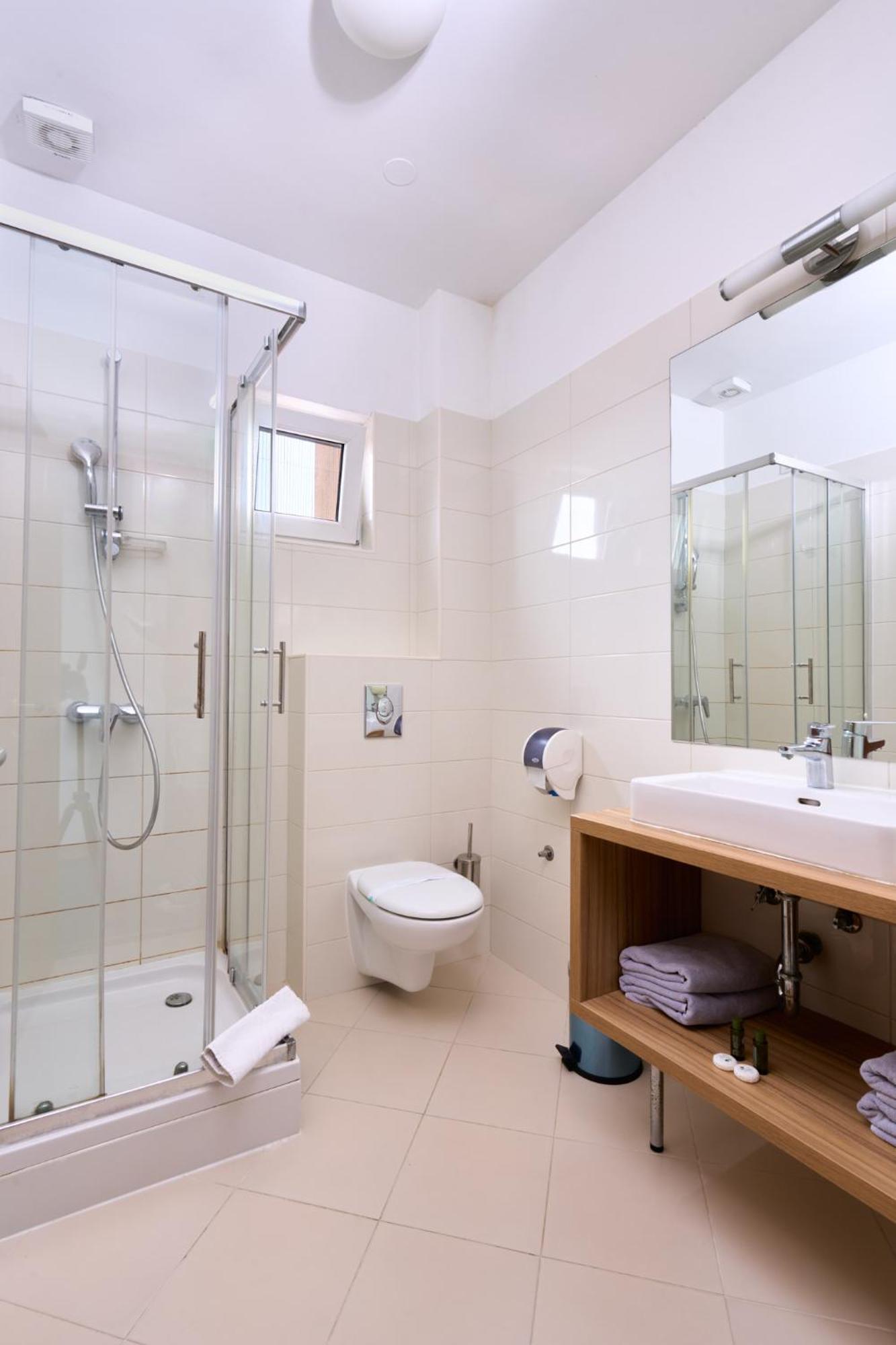 Hotel Phoenix Velika Gorica Habitación foto