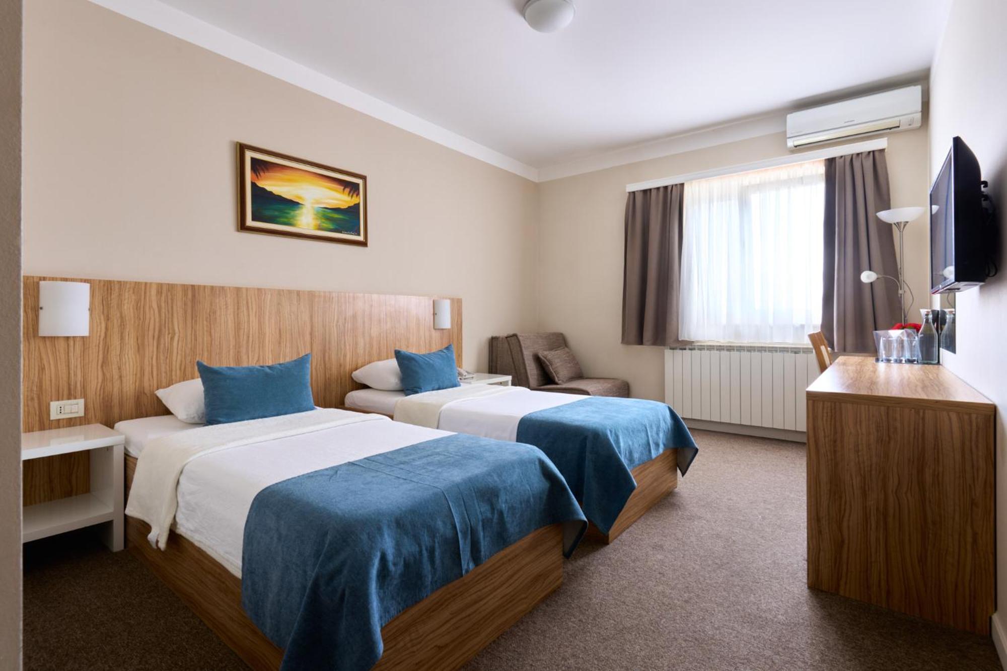 Hotel Phoenix Velika Gorica Habitación foto