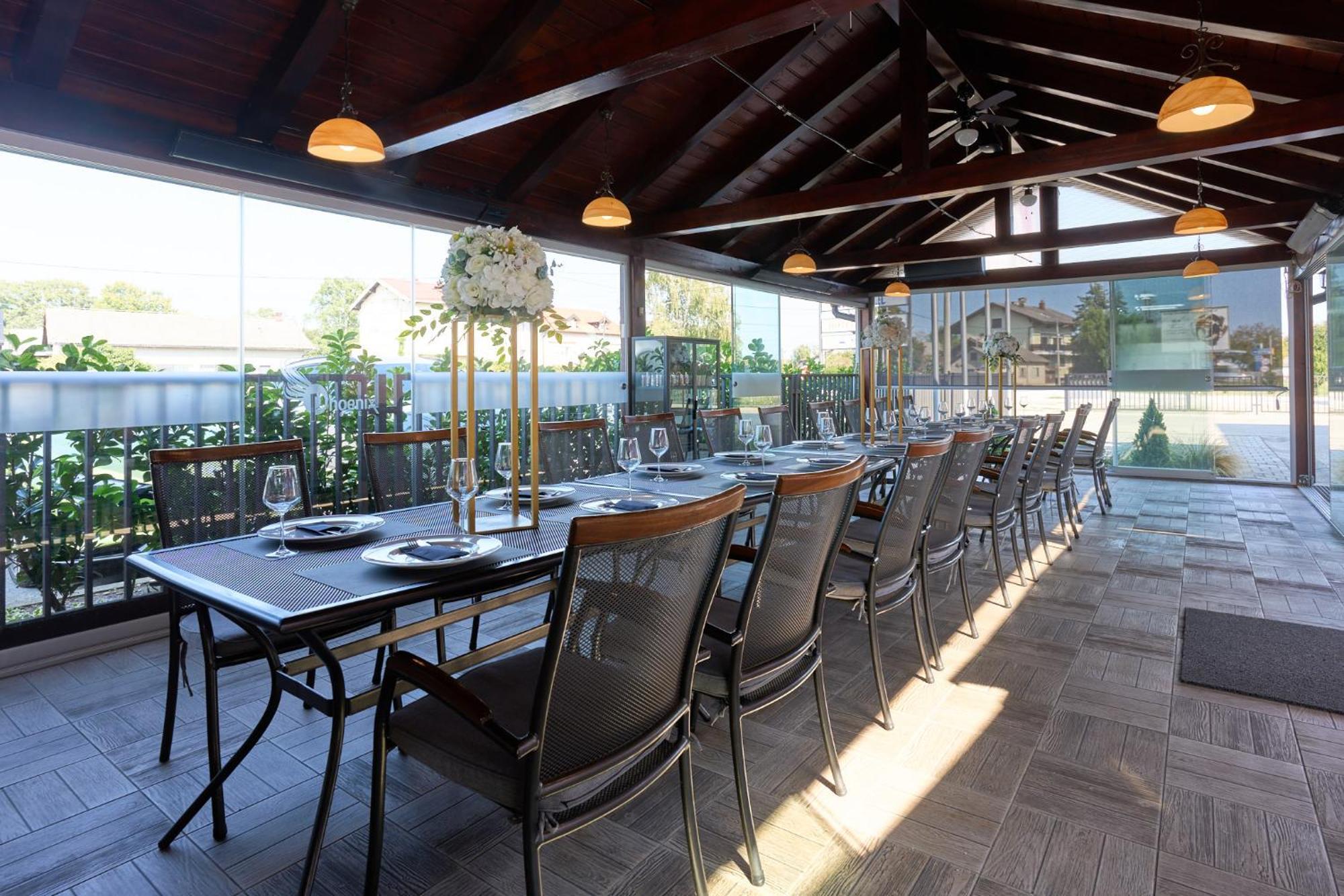Hotel Phoenix Velika Gorica Exterior foto