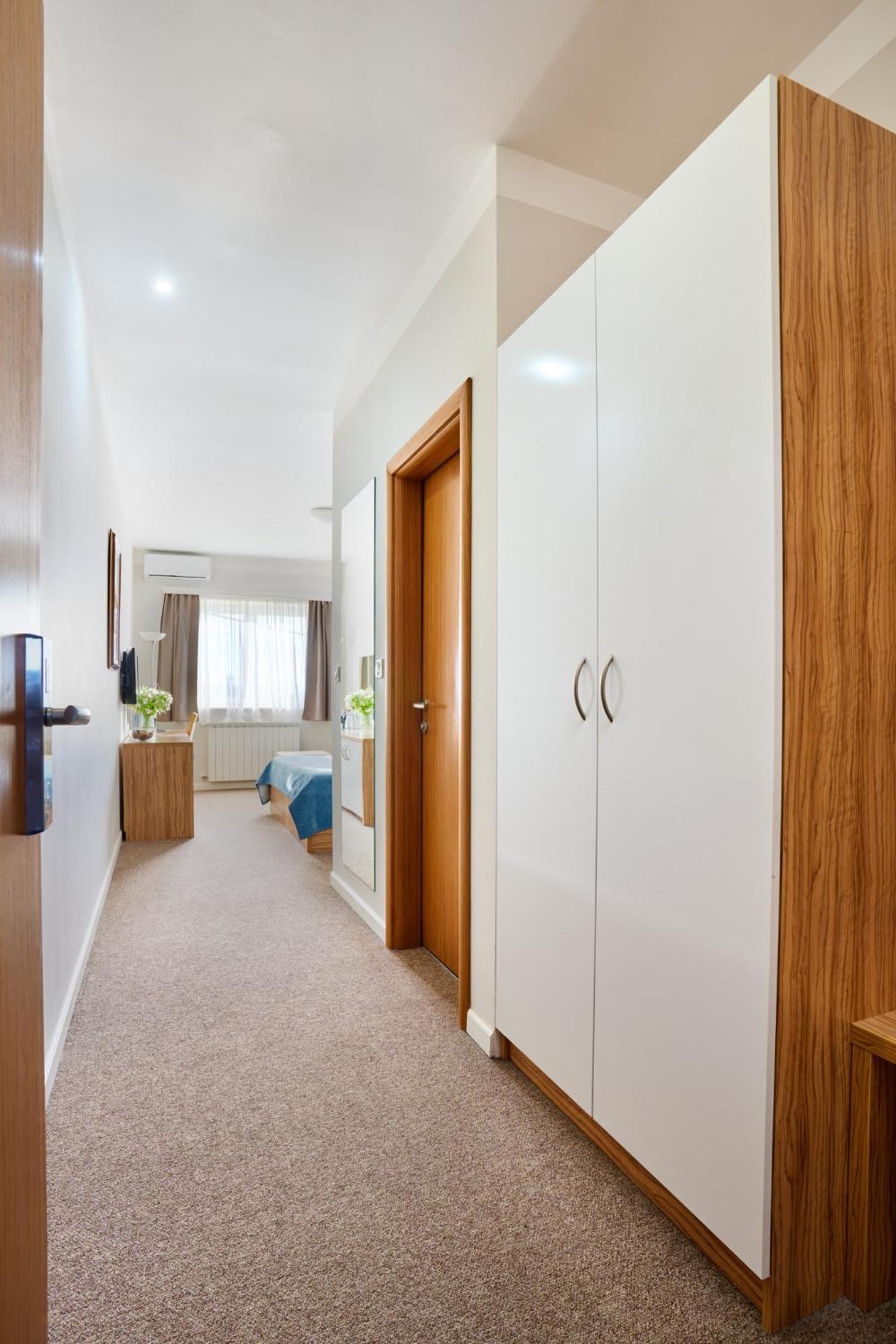 Hotel Phoenix Velika Gorica Habitación foto